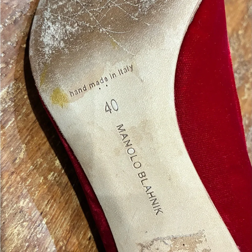 Manolo Blahnik Red Velvet Pointed-Toe Flats with Black Lace-Up Trim - Picture 4 of 8